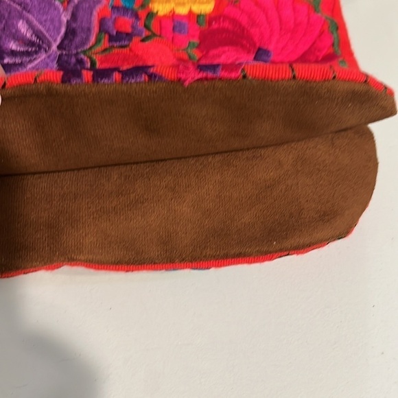 Embroidered Crossbody Bag with Two Zipper Pockets - Picture 5 of 7